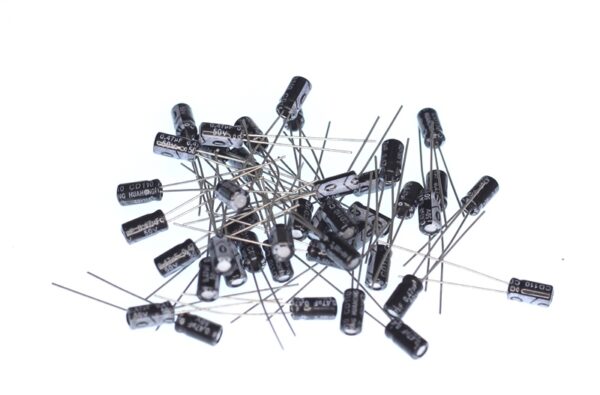 0.47uF 50V 105C 2.5mm Aluminum Electrolytic Capacitor